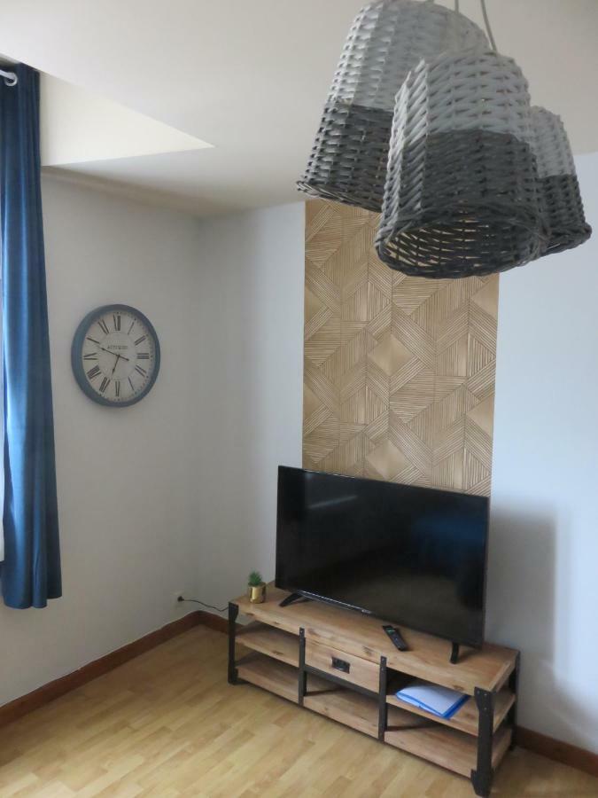 Grand Appartement Chaleureux Thouars Dış mekan fotoğraf