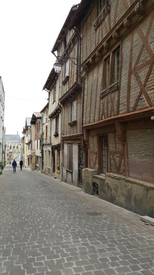 Grand Appartement Chaleureux Thouars Dış mekan fotoğraf