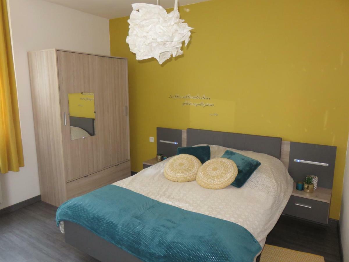 Grand Appartement Chaleureux Thouars Dış mekan fotoğraf